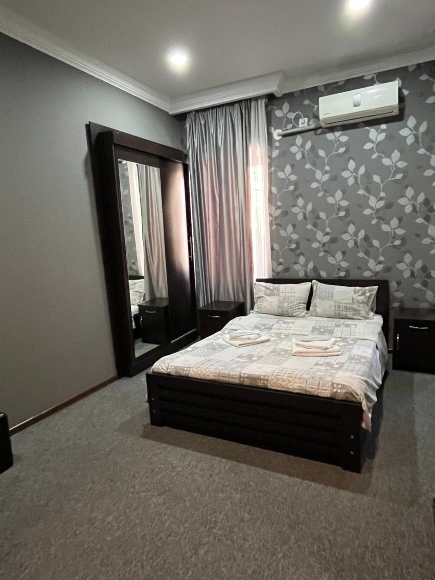 7 Rooms Tbilisi ภายนอก รูปภาพ