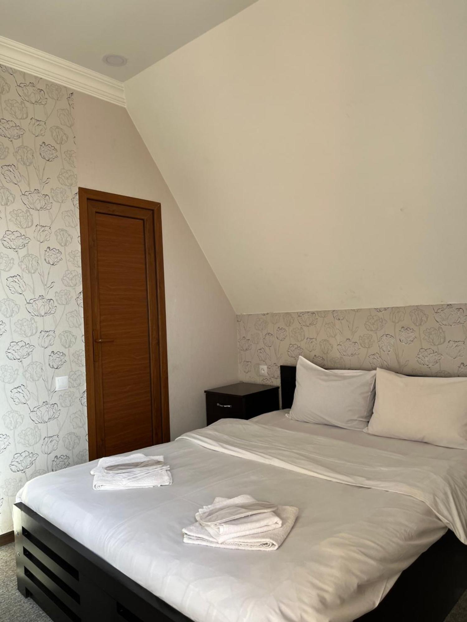 7 Rooms Tbilisi ภายนอก รูปภาพ