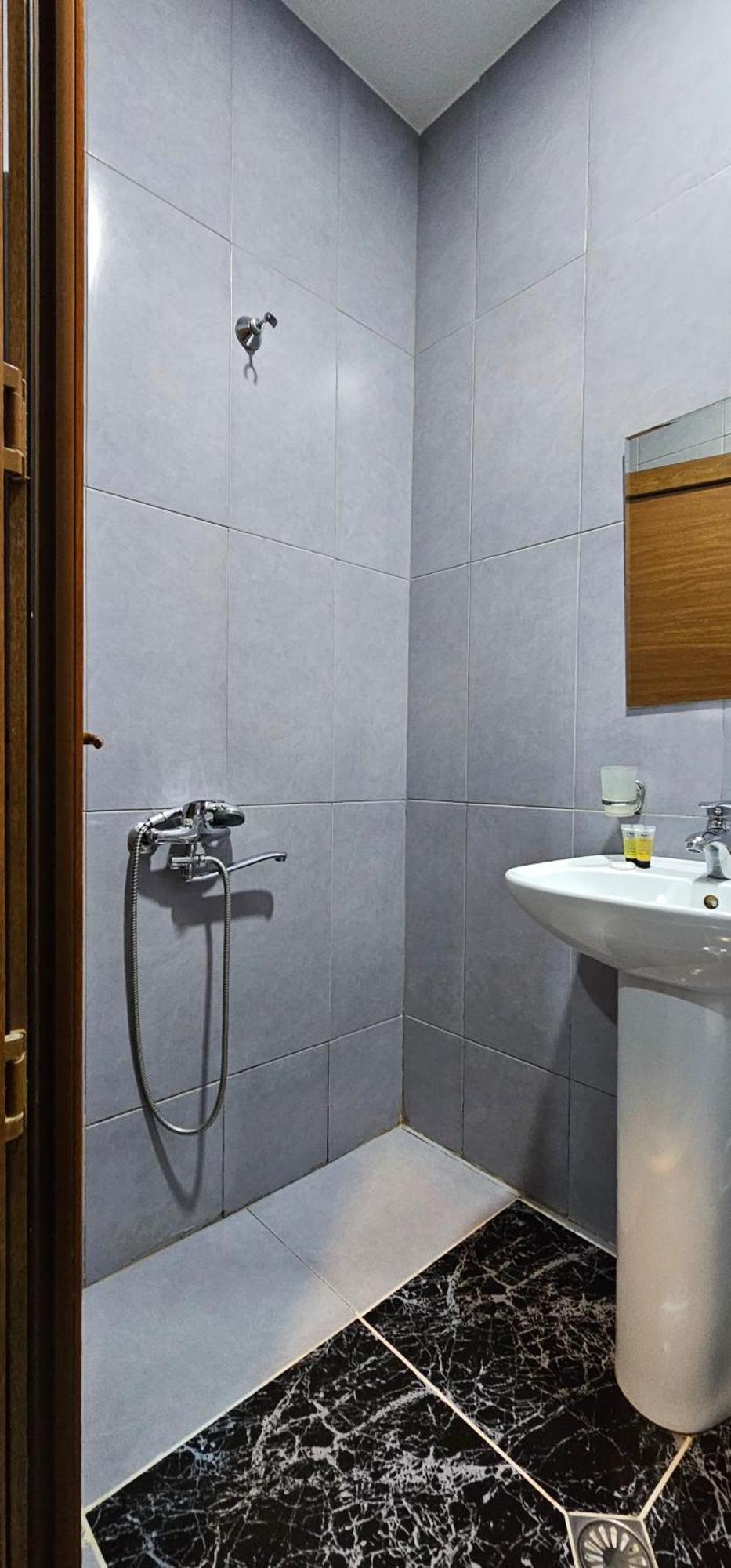 7 Rooms Tbilisi ภายนอก รูปภาพ