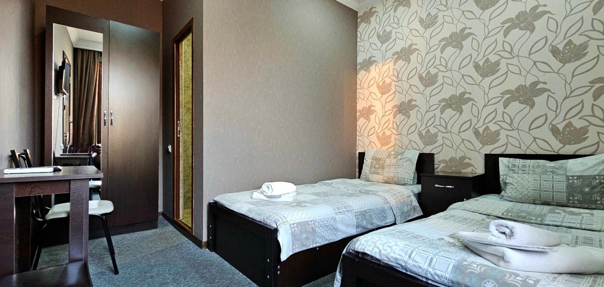 7 Rooms Tbilisi ภายนอก รูปภาพ