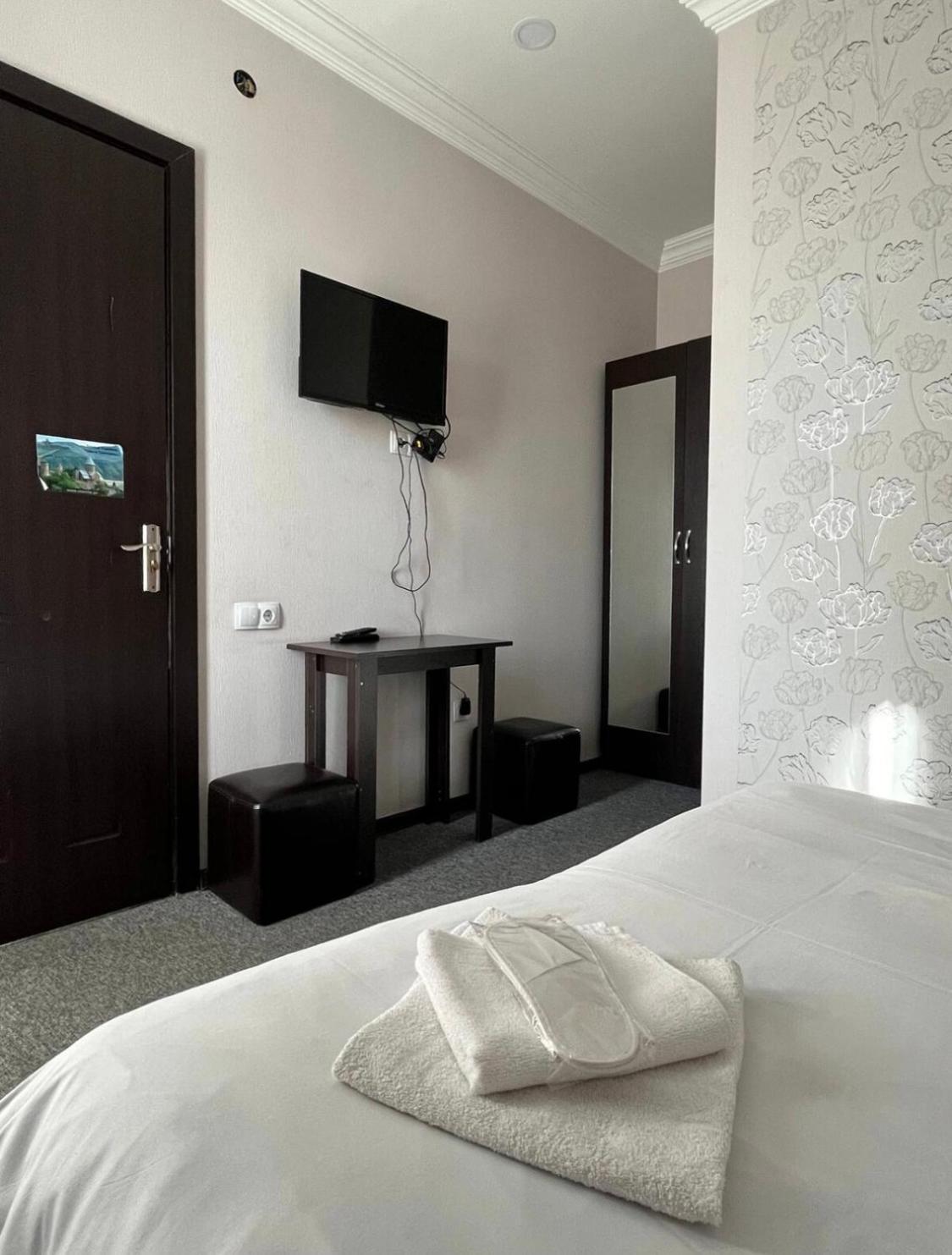 7 Rooms Tbilisi ภายนอก รูปภาพ