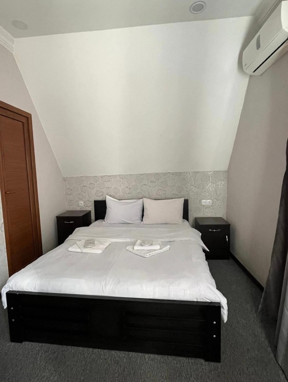 7 Rooms Tbilisi ภายนอก รูปภาพ
